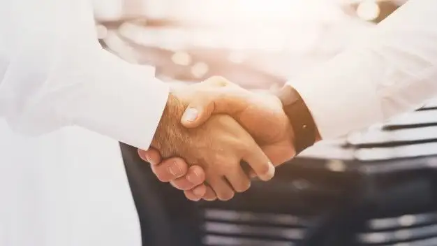 Kolaborasi Orang Tua dan Sekolah: Menjaga Prestasi, Menunaikan Amanah dalam Bingkai Islam