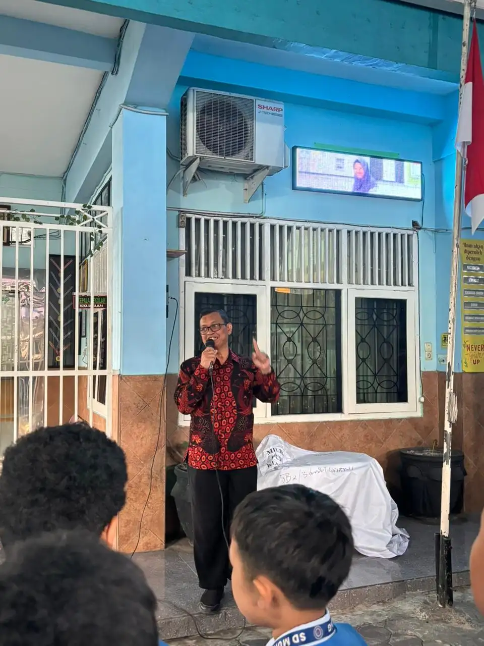 Tiba-tiba Prof. Triyo Hadir di Apel Pagi, Murid SD Muhammadiyah 1 Disulut Semangat dan Motivasi!